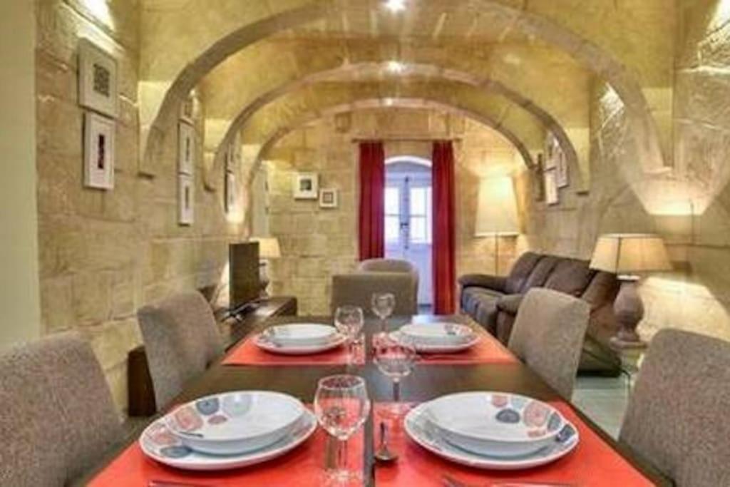 Vallettastay - Orangerie Two Bedroom Apartment 201 エクステリア 写真